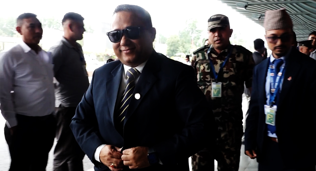 परराष्ट्रमन्त्री खनाल भारत प्रस्थान